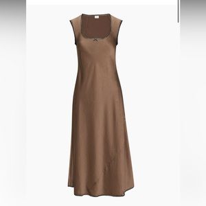 Aritzia fall midi dress